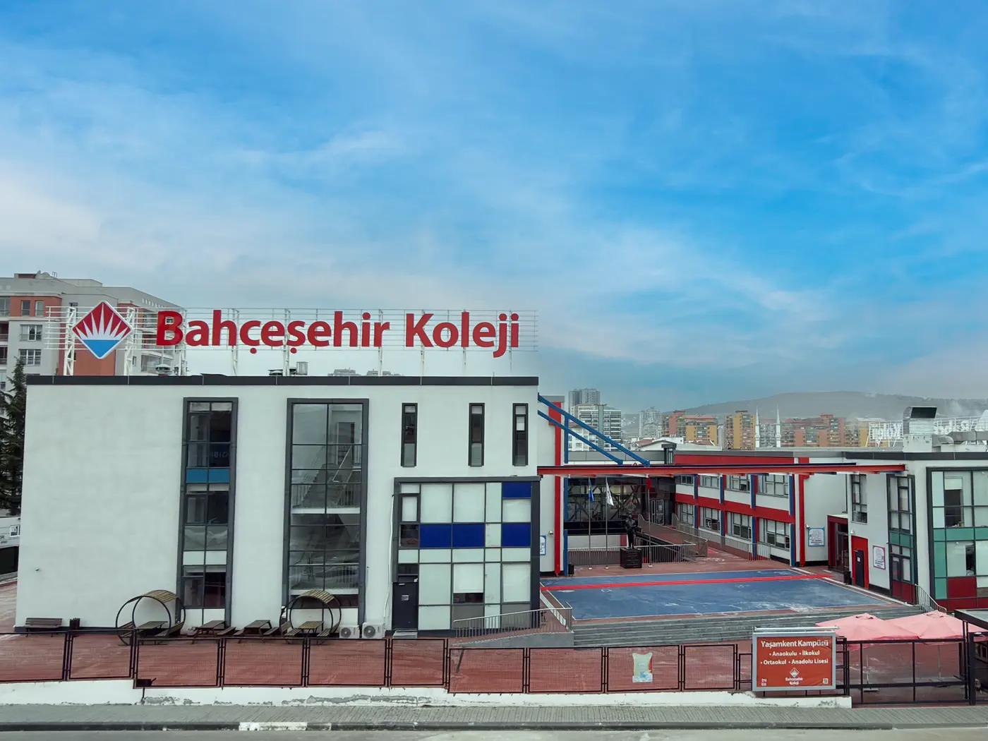Bahçeşehir Koleji Ankara Yaşamkent Kampüsü dış görünüm